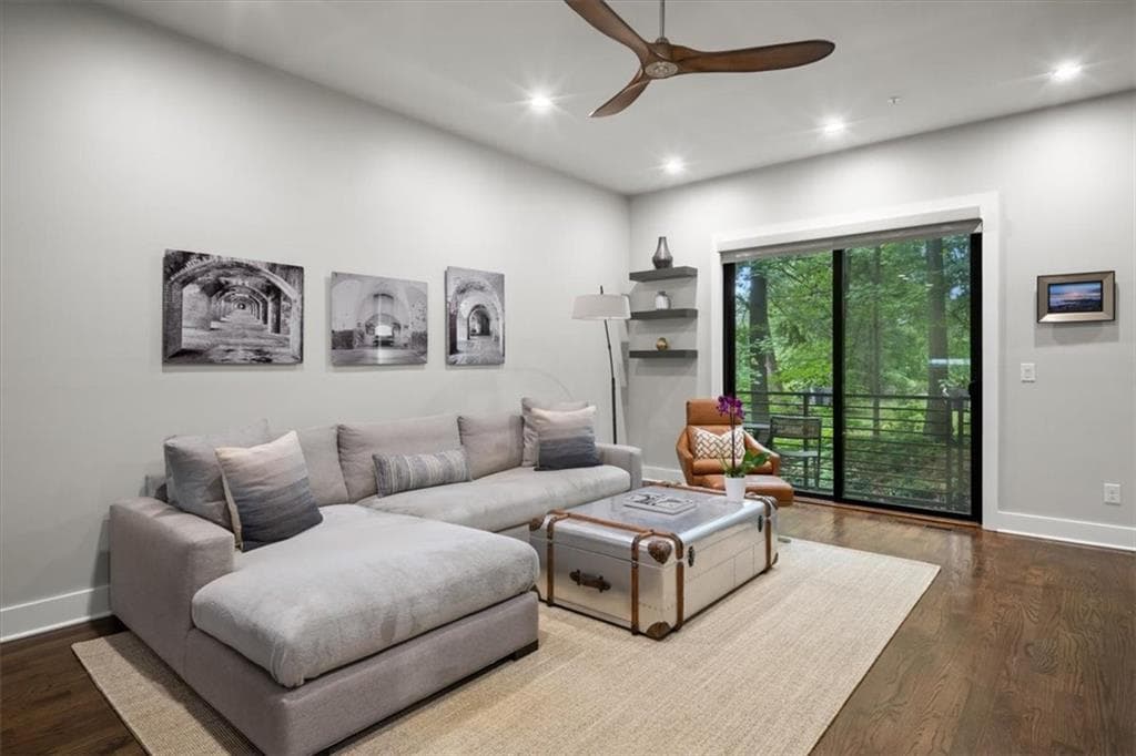 3 bedroom, 4 bathroom, 2,379 sq ft townhouse under contract at 550 N Highland Avenue 9, Atlanta, GA 30307 — photo 10