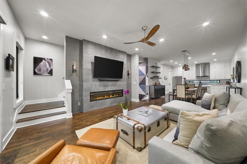 3 bedroom, 4 bathroom, 2,379 sq ft townhouse under contract at 550 N Highland Avenue 9, Atlanta, GA 30307 — photo 8