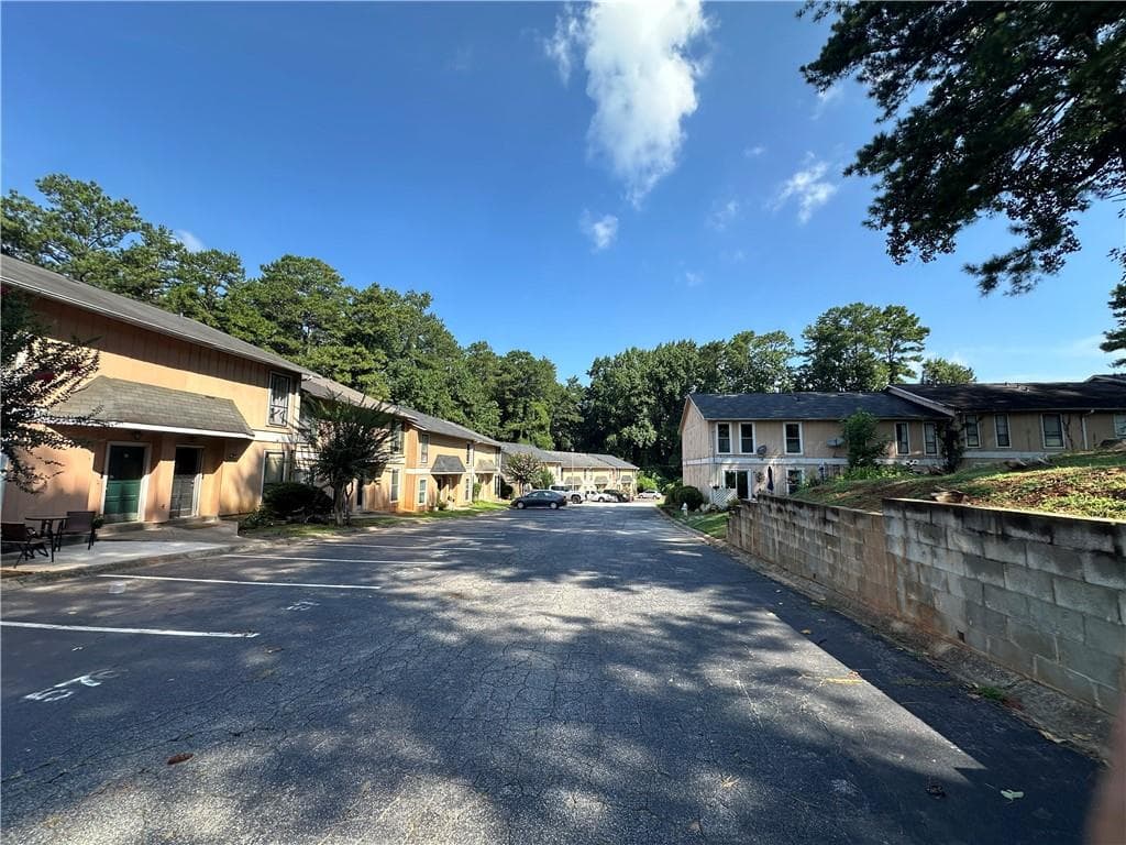 2 bedroom, 2 bathroom, 1,146 sq ft townhouse for rent at 2340 Beaver Ruin Road UN63, Norcross, GA 30071 for $1,628 a month — photo 6