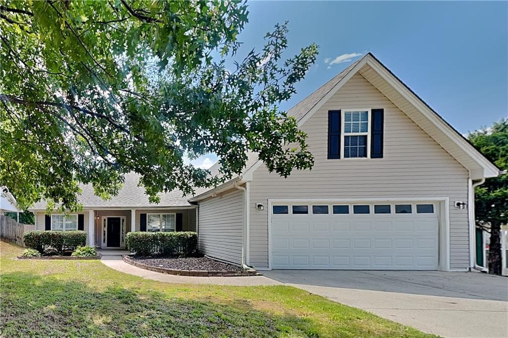 3 bedroom, 2 bathroom, 1,838 sq ft single family residence for rent at 251 Ashland Creek Court, Lawrenceville, GA 30045 for $2,050 a month — photo 1 of 19
