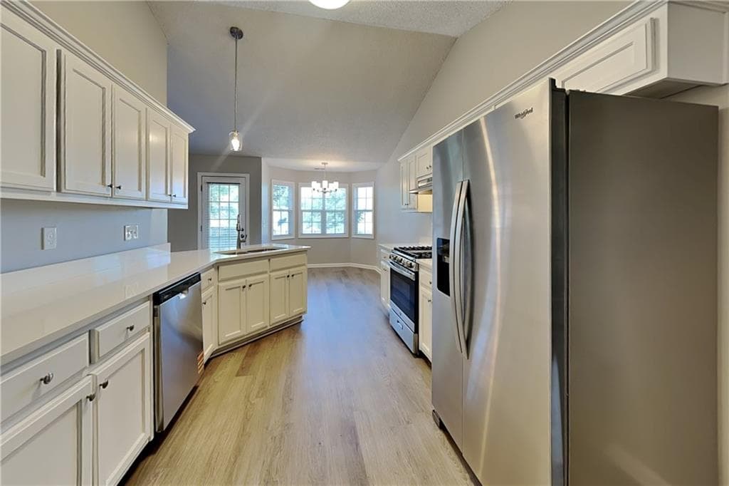 3 bedroom, 2 bathroom, 1,838 sq ft single family residence for rent at 251 Ashland Creek Court, Lawrenceville, GA 30045 for $2,050 a month — photo 3