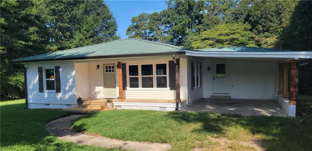 2 bedroom, 1 bathroom, 970 sq ft single family residence for sale at 1477 S HWY 100, Bowdon, GA 30108 — photo 2