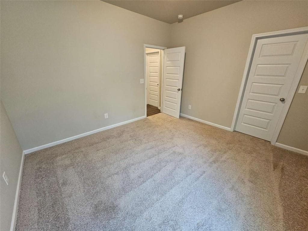 3 bedroom, 2 bathroom, 1,850 sq ft single family residence under contract at 333 Darlington Drive, Ellenwood, GA 30294 — photo 6