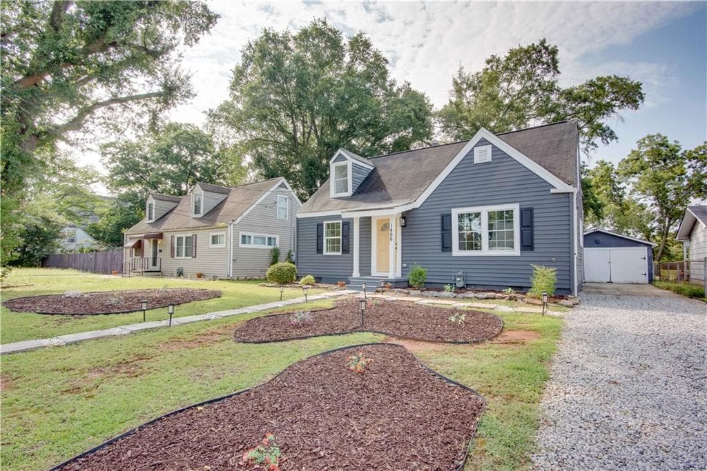 4 bedroom, 3 bathroom, 1,738 sq ft single family residence for sale at 1466 Hardin Avenue, College Park, GA 30337 — photo 3