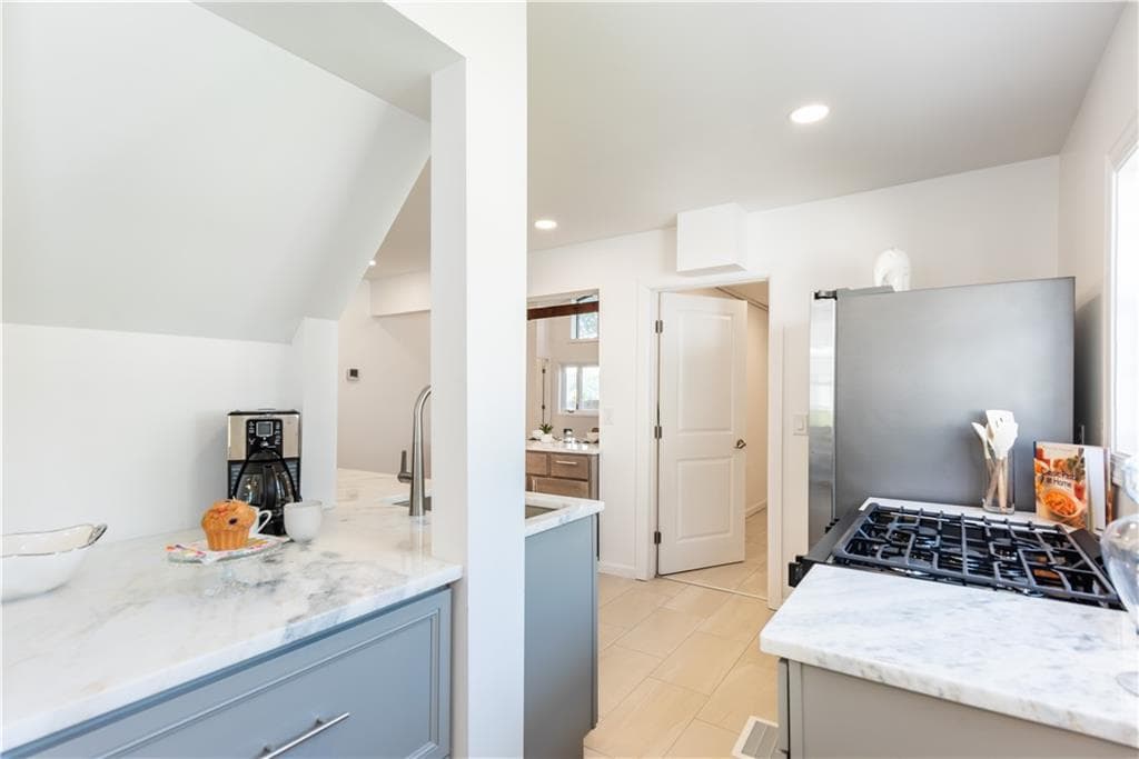 4 bedroom, 3 bathroom, 1,738 sq ft single family residence for sale at 1466 Hardin Avenue, College Park, GA 30337 — photo 10