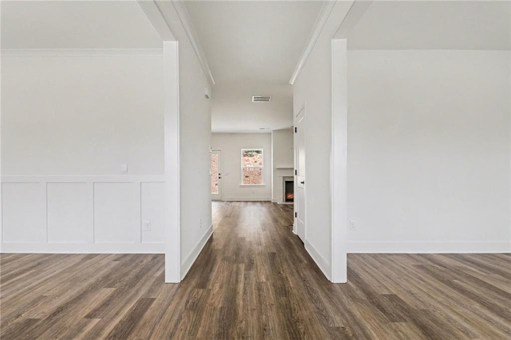 5 bedroom, 4 bathroom, 2,913 sq ft single family residence for sale at 1494 Anderson Valley Drive, Snellville, GA 30039 — photo 2