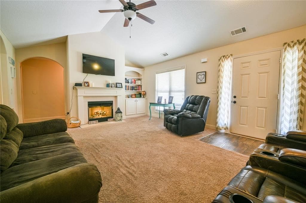 3 bedroom, 3 bathroom, 1,800 sq ft single family residence under contract at 829 Bethany Estates Drive, Monroe, GA 30655 — photo 6