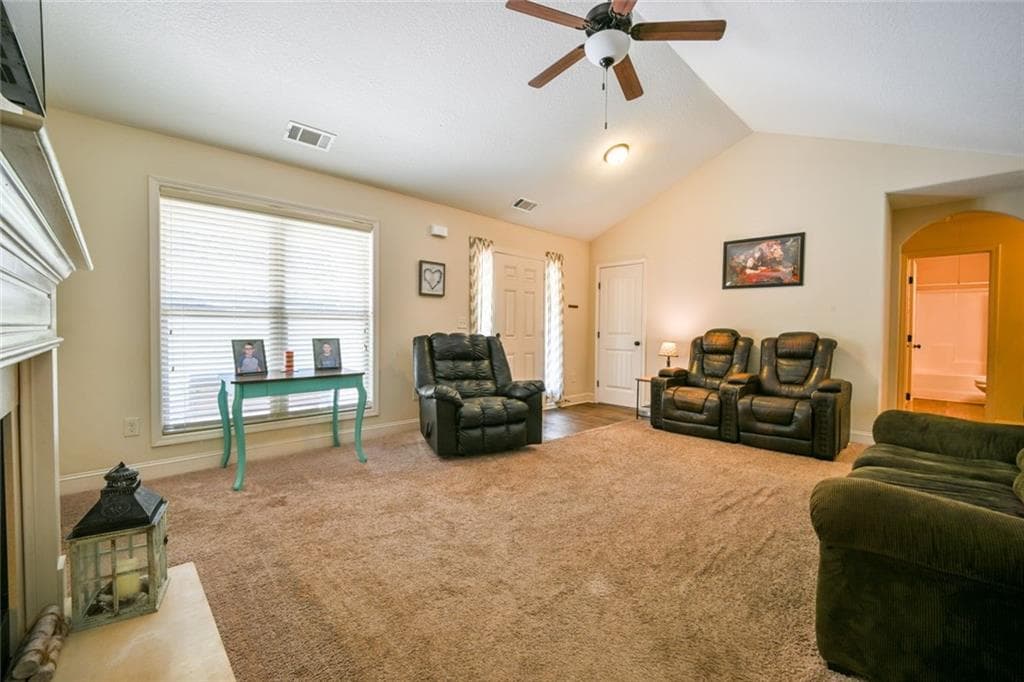 3 bedroom, 3 bathroom, 1,800 sq ft single family residence under contract at 829 Bethany Estates Drive, Monroe, GA 30655 — photo 7