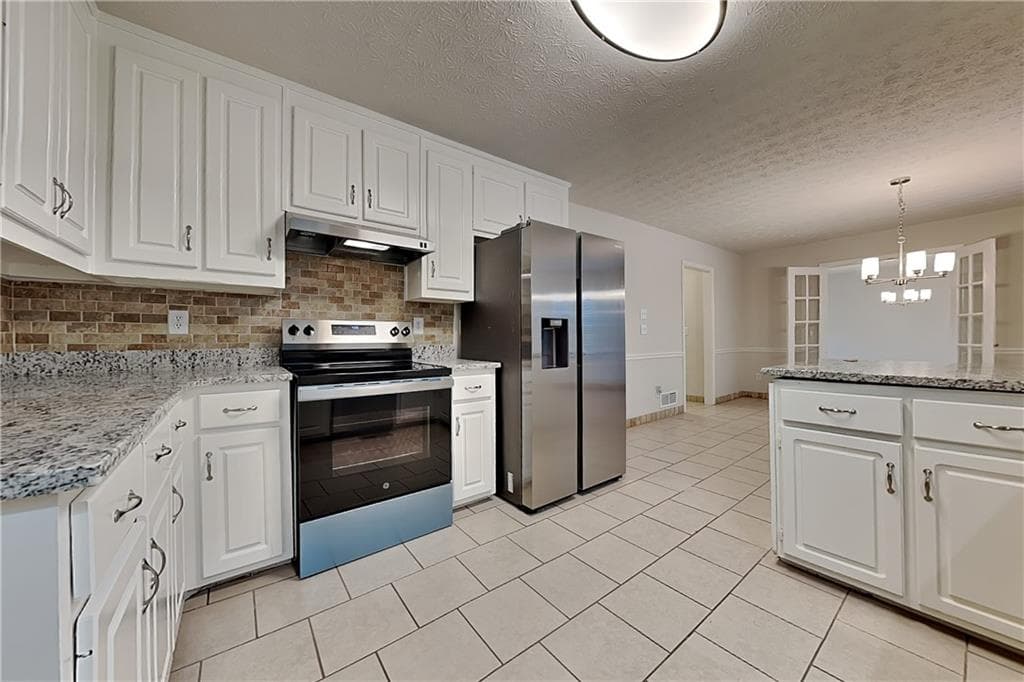 3 bedroom, 3 bathroom, 2,243 sq ft single family residence for rent at 1555 Rose Pointe Drive, Loganville, GA 30052 for $2,300 a month — photo 4