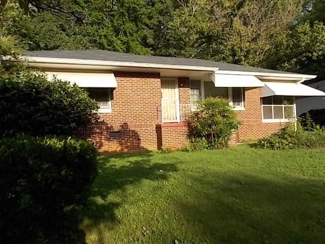 2 bedroom, 1 bathroom, 1,132 sq ft single family residence under contract at 938 Gresham Avenue, Atlanta, GA 30316 — photo 2
