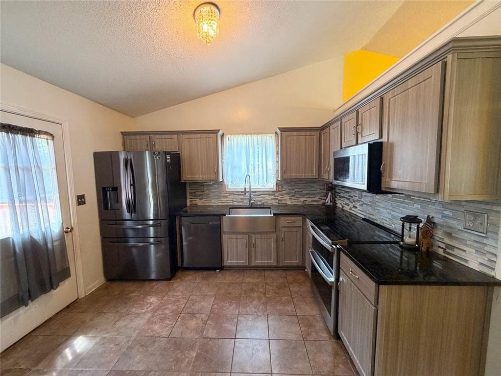 3 bedroom, 2 bathroom, 2,150 sq ft single family residence for sale at 81 Carthage Boulevard, Rockmart, GA 30153 — photo 9