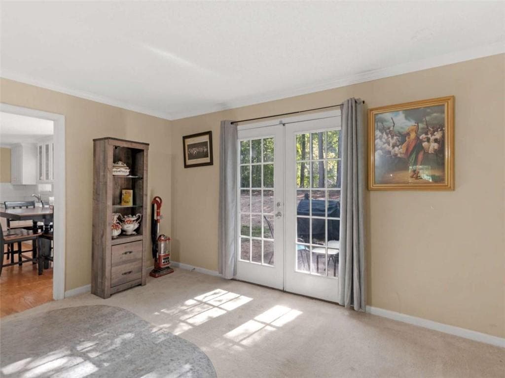 4 bedroom, 3 bathroom, 2,707 sq ft single family residence for sale at 112 Crown Oaks Drive, Stockbridge, GA 30281 — photo 5