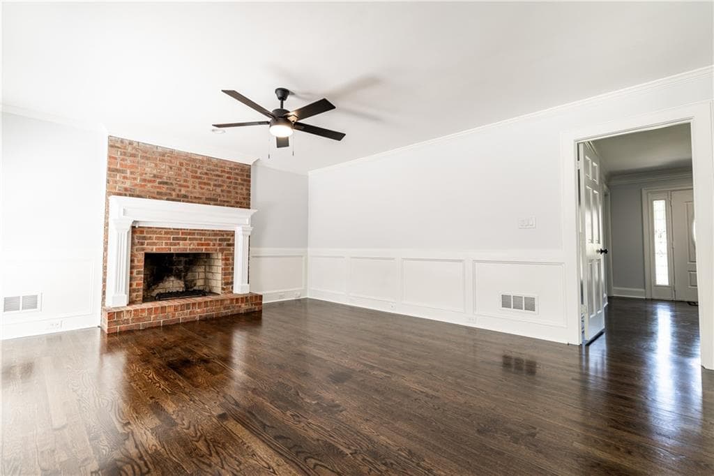 4 bedroom, 3 bathroom, 2,729 sq ft single family residence for sale at 560 Trombley Bay Lane, Lawrenceville, GA 30044 — photo 5
