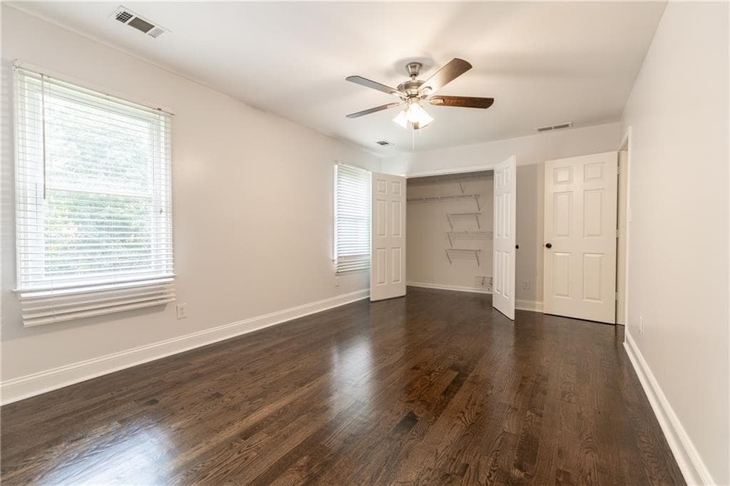 4 bedroom, 3 bathroom, 2,729 sq ft single family residence for sale at 560 Trombley Bay Lane, Lawrenceville, GA 30044 — photo 8