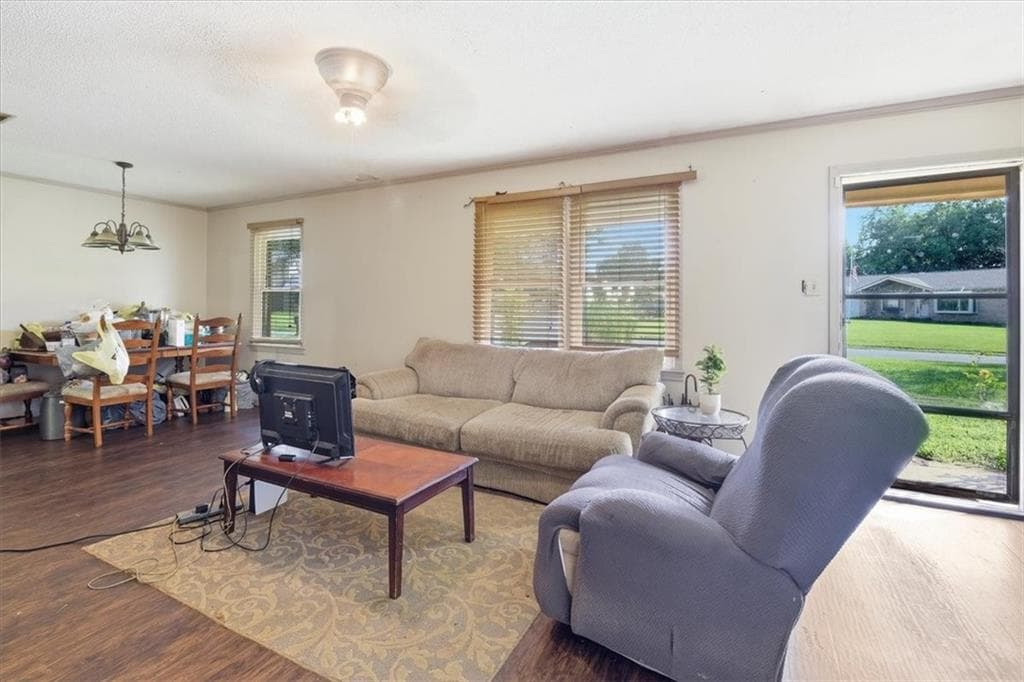 3 bedroom, 2 bathroom, 1,398 sq ft single family residence for sale at 109 Avalon Drive, Warner Robins, GA 31093 — photo 9