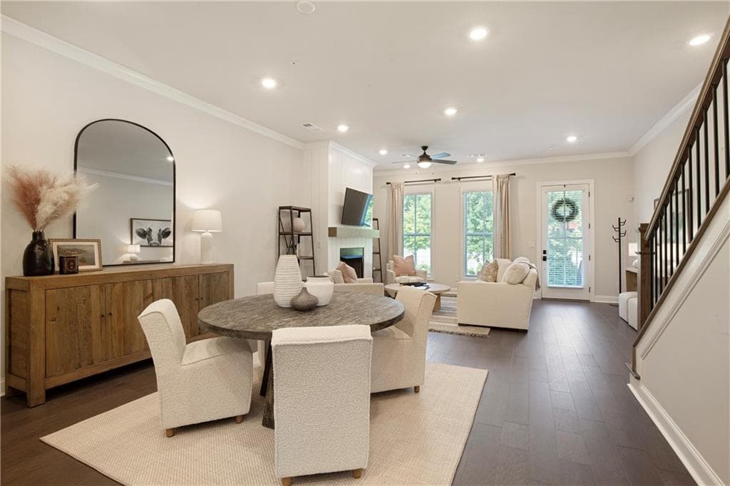 4 bedroom, 4 bathroom, 2,379 sq ft townhouse for sale at 136 Everley Walk, Alpharetta, GA 30009 — photo 4