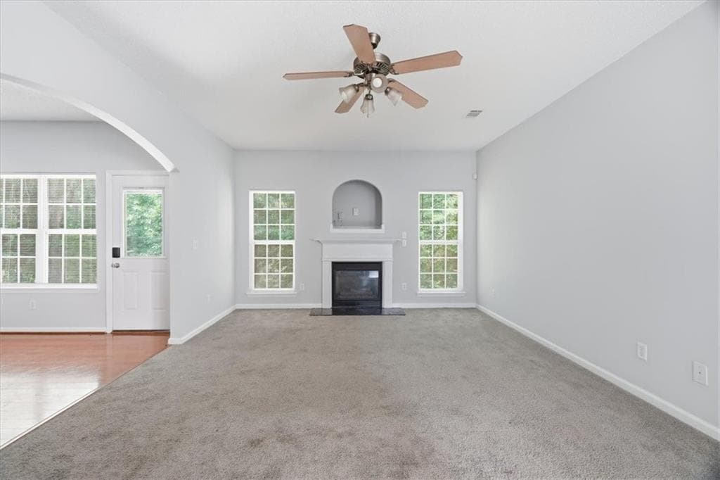 3 bedroom, 3 bathroom, 1,645 sq ft single family residence under contract at 2165 Capella Circle, Atlanta, GA 30331 — photo 10