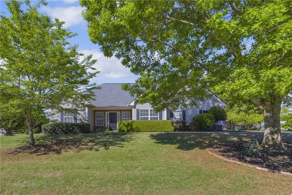 3 bedroom, 2 bathroom, 1,429 sq ft single family residence for sale at 678 Bailey Drive, Jefferson, GA 30549