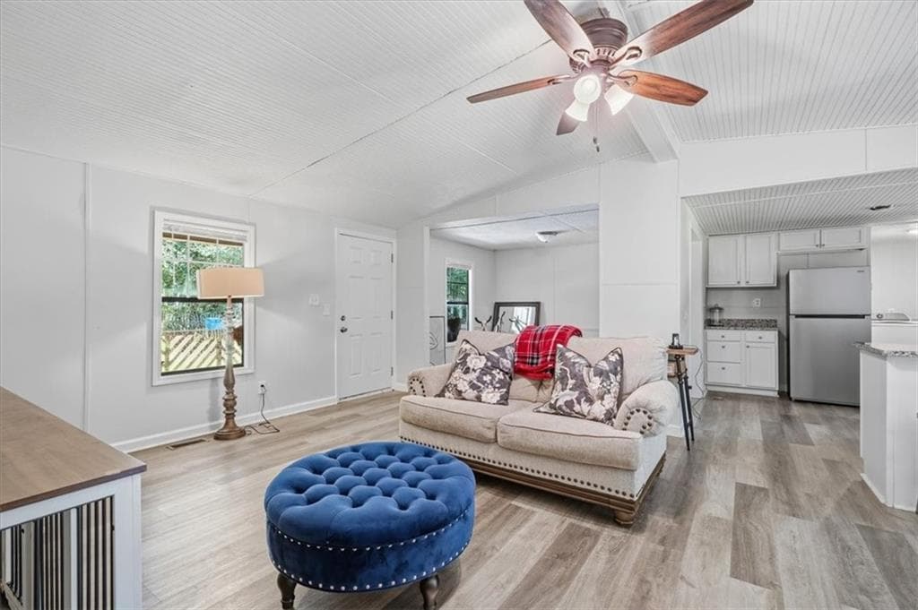 3 bedroom, 2 bathroom, 1,248 sq ft single family residence for sale at 215 Hoke Street, Maysville, GA 30558 — photo 9