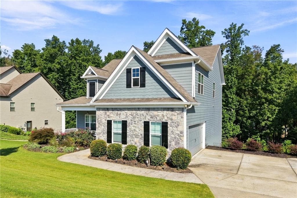 4 bedroom, 3 bathroom, 2,629 sq ft single family residence for sale at 196 Whelchel Valley Drive, Dawsonville, GA 30534 — photo 2