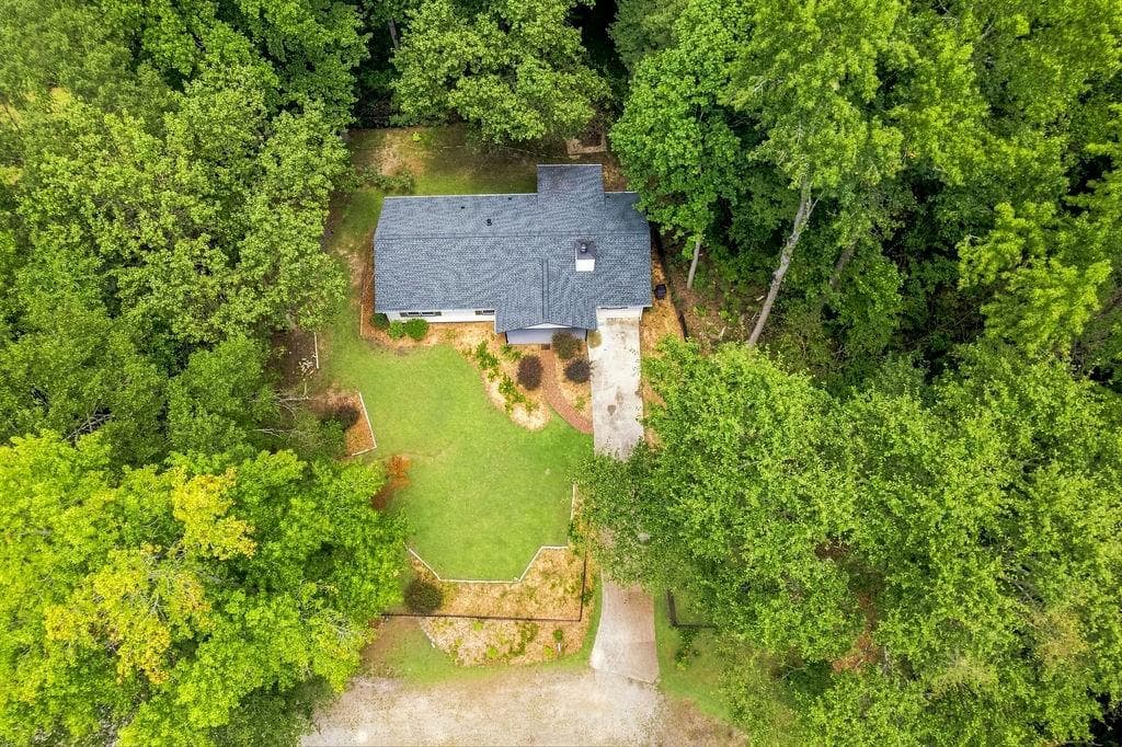 3 bedroom, 1 bathroom, 1,560 sq ft single family residence for sale at 4306 Abney Drive, Powder Springs, GA 30127 — photo 3