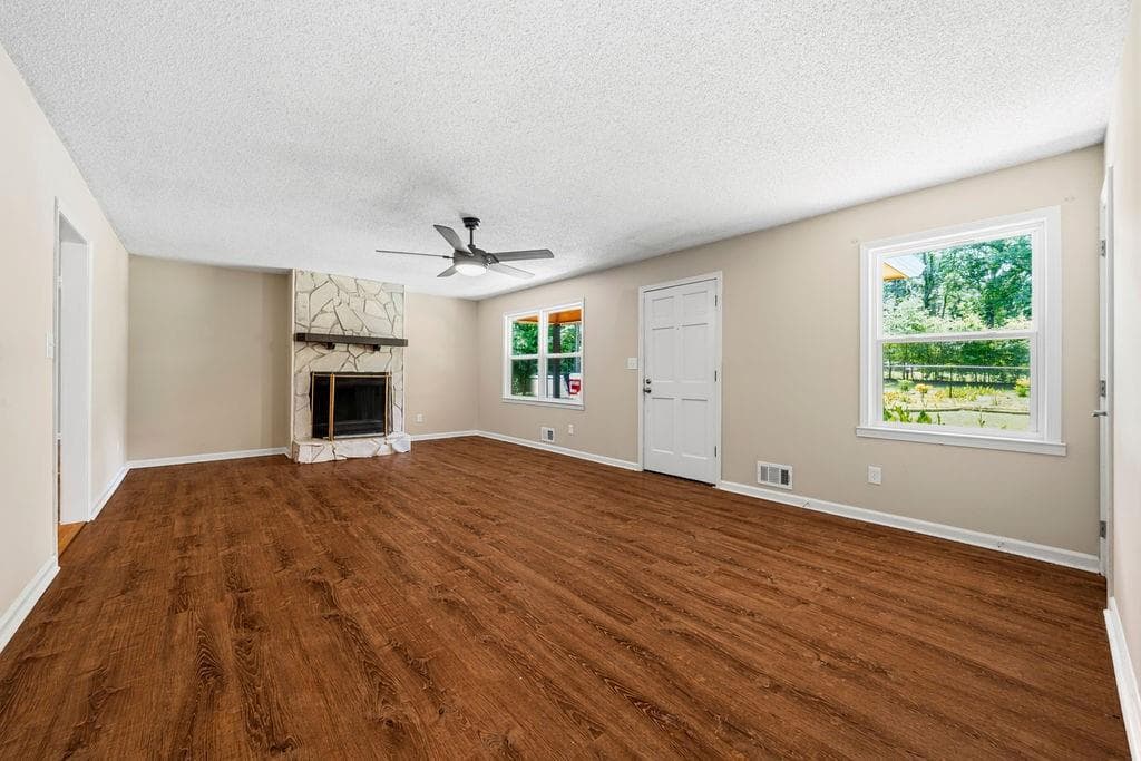 3 bedroom, 1 bathroom, 1,560 sq ft single family residence for sale at 4306 Abney Drive, Powder Springs, GA 30127 — photo 6