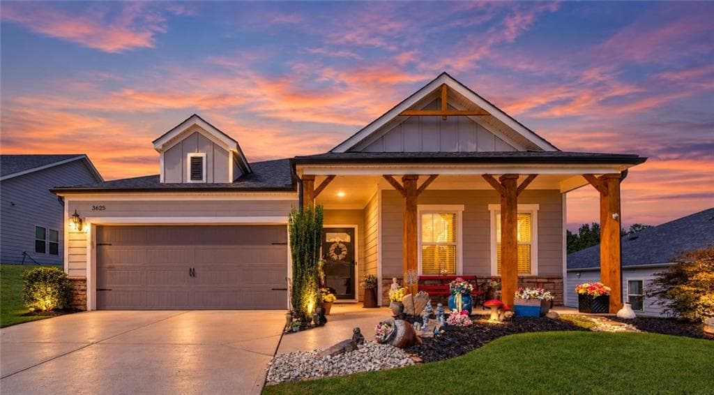3 bedroom, 3 bathroom, 2,098 sq ft single family residence for sale at 3625 Summerpoint Crossing, Cumming, GA 30028 — photo 6