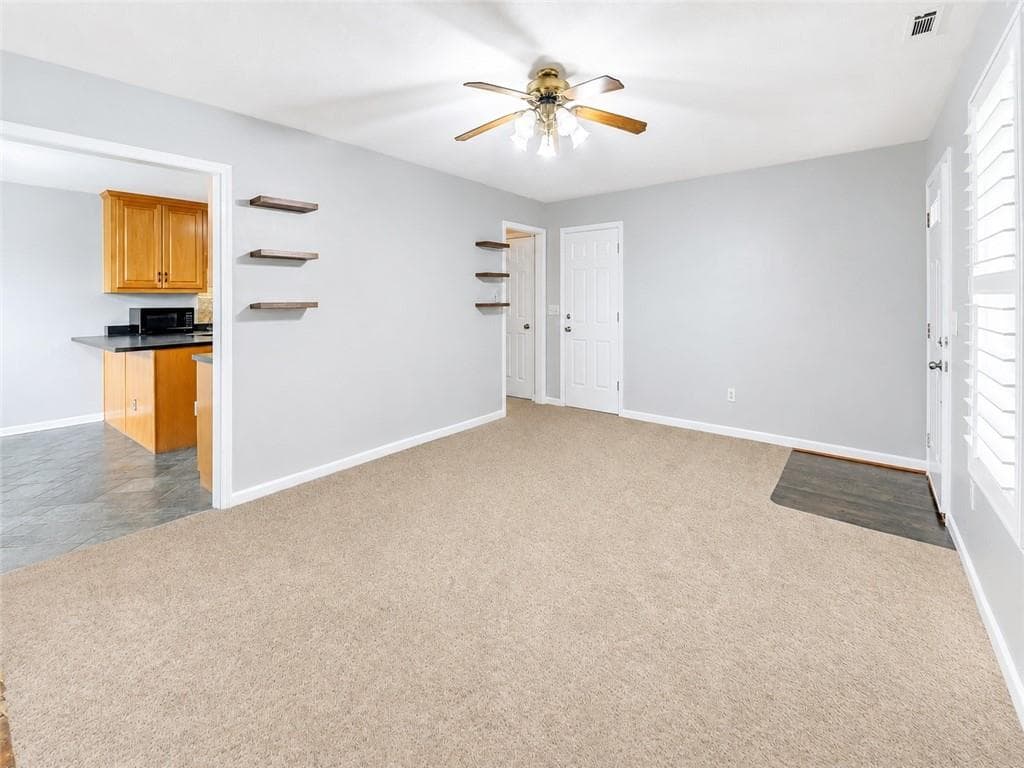 3 bedroom, 2 bathroom, 1,394 sq ft single family residence for sale at 6024 Hulsey Road, Clermont, GA 30527 — photo 8