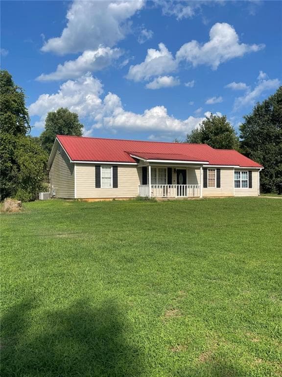 3 bedroom, 2 bathroom, 1,382 sq ft single family residence for sale at 797 S Laney Road, Locust Grove, GA 30248 — photo 1 of 56