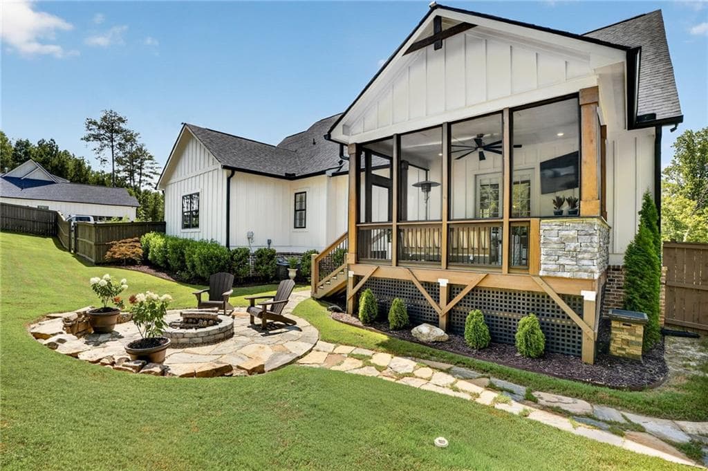 3 bedroom, 2 bathroom, 1,915 sq ft single family residence for sale at 253 London Road, Ball Ground, GA 30107 — photo 8