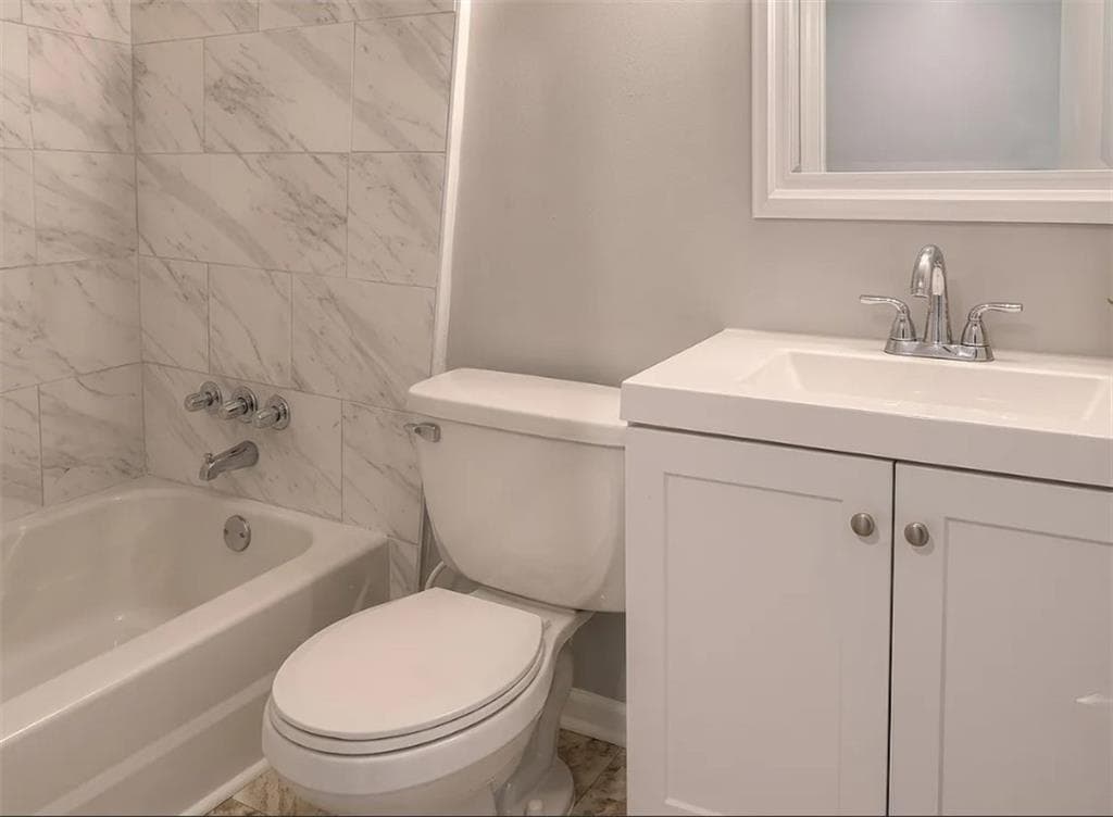3 bedroom, 3 bathroom, 1,320 sq ft townhouse for rent at 394 Northdale Road, Lawrenceville, GA 30046 for $1,895 a month — photo 5