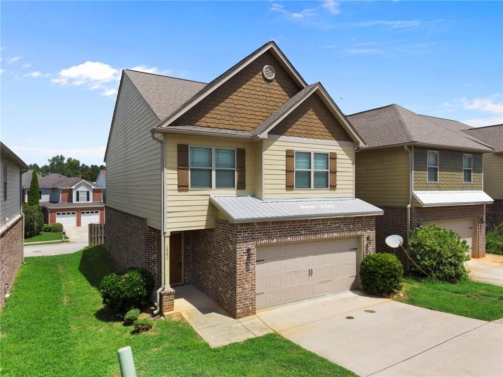 4 bedroom, 3 bathroom, 2,023 sq ft single family residence for rent at 1240 Faye Court, Mcdonough, GA 30253 for $2,090 a month — photo 4
