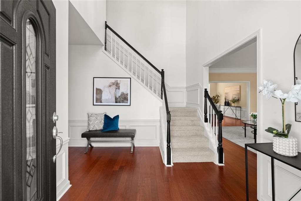 4 bedroom, 3 bathroom, 2,704 sq ft single family residence for sale at 3025 Brockton Close, Marietta, GA 30068 — photo 2