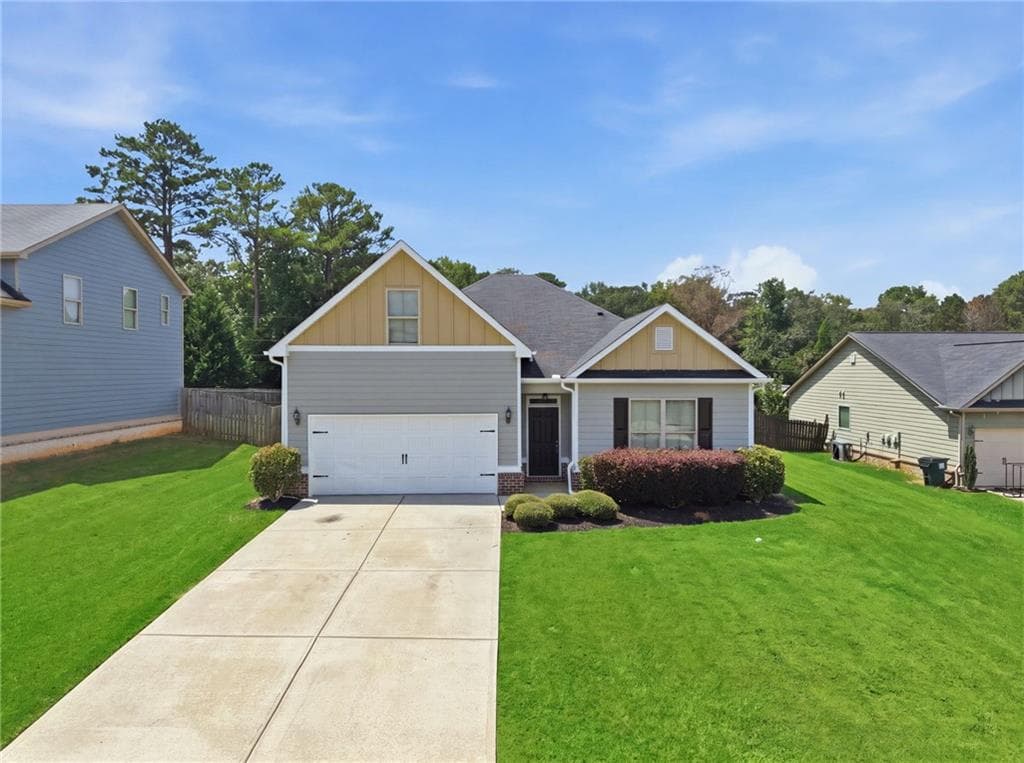 4 bedroom, 3 bathroom, 2,094 sq ft single family residence for sale at 6311 Horizon Court, Rex, GA 30273