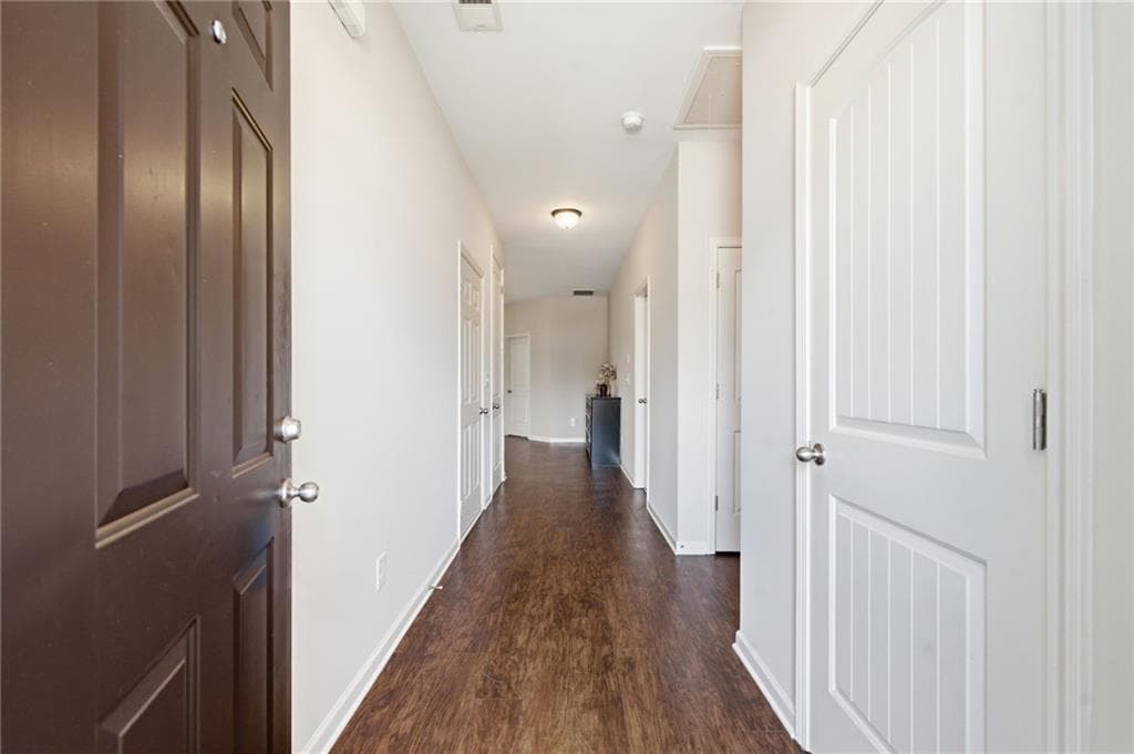 4 bedroom, 3 bathroom, 2,094 sq ft single family residence for sale at 6311 Horizon Court, Rex, GA 30273 — photo 8
