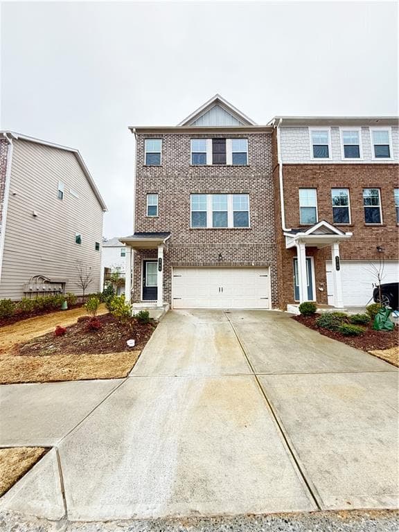 3 bedroom, 4 bathroom, 2,019 sq ft townhouse for rent at 3756 Davis Circle, Duluth, GA 30096 for $2,700 a month — photo 1 of 38