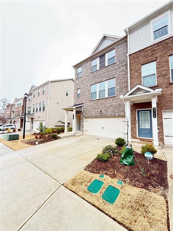 3 bedroom, 4 bathroom, 2,019 sq ft townhouse for rent at 3756 Davis Circle, Duluth, GA 30096 for $2,700 a month — photo 3