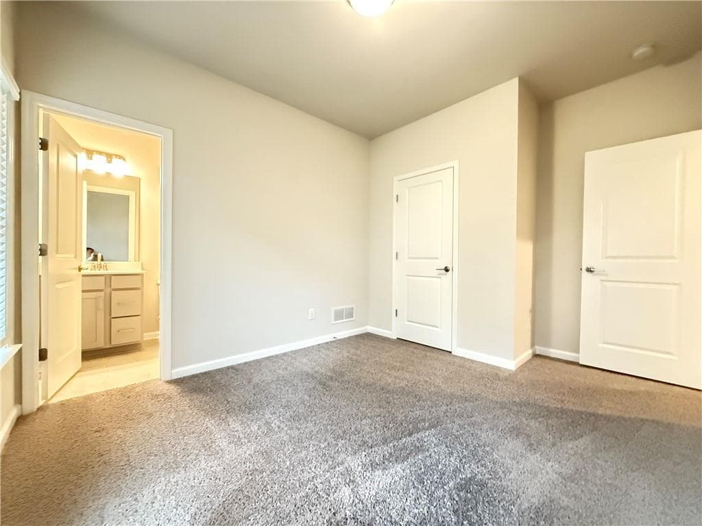 3 bedroom, 4 bathroom, 2,019 sq ft townhouse for rent at 3756 Davis Circle, Duluth, GA 30096 for $2,700 a month — photo 6