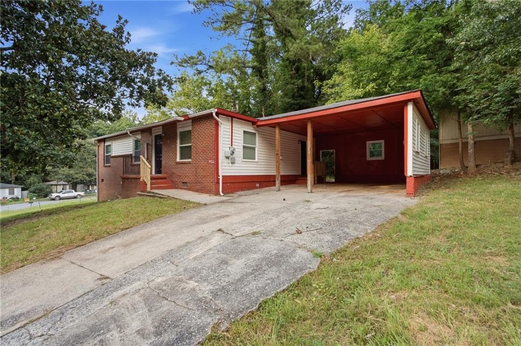 3 bedroom, 2 bathroom, 1,000 sq ft single family residence for sale at 3754 Clovis Court, Atlanta, GA 30331 — photo 4