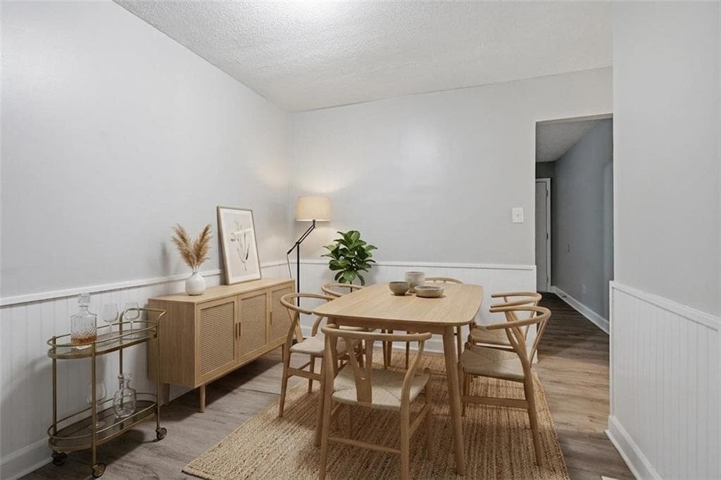 3 bedroom, 2 bathroom, 1,000 sq ft single family residence for sale at 3754 Clovis Court, Atlanta, GA 30331 — photo 6