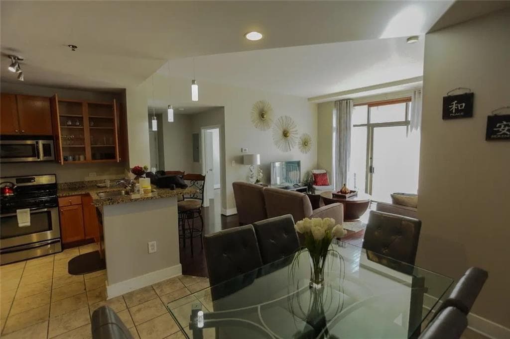 2 bedroom, 2 bathroom, 1,091 sq ft condominium for sale at 171 Auburn Avenue 329, Atlanta, GA 30303 — photo 7
