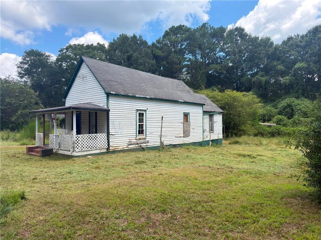 2 bedroom, 1 bathroom, 898 sq ft single family residence for sale at 101 Smith Road, Newnan, GA 30263 — photo 4
