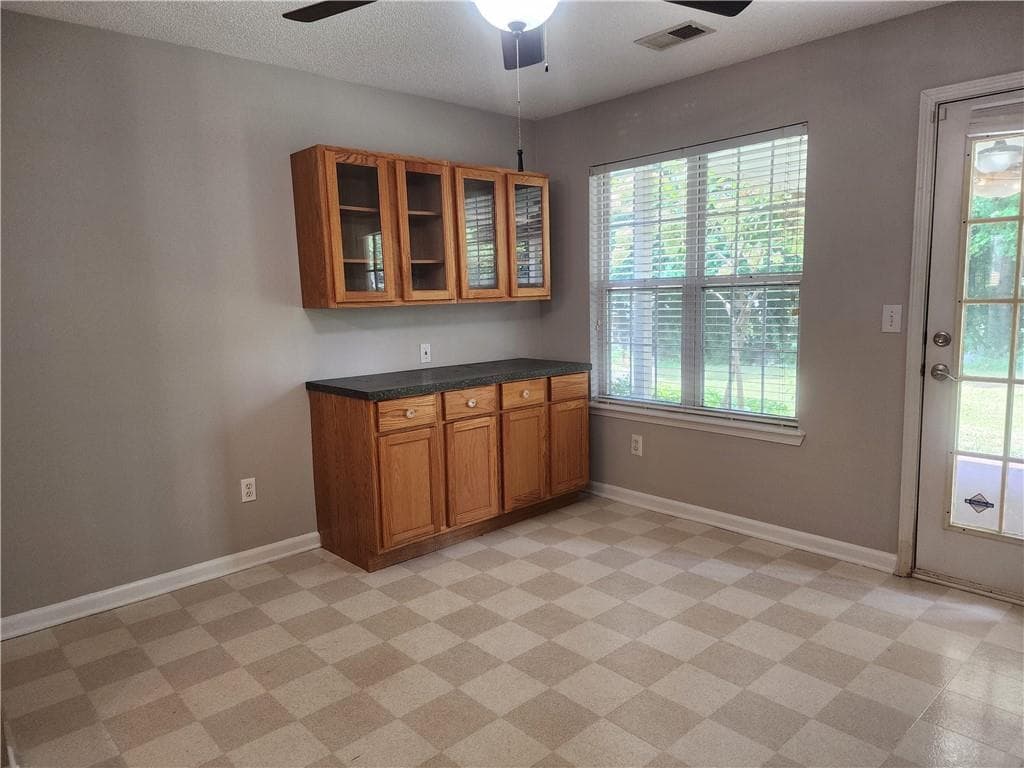 3 bedroom, 2 bathroom, 1,443 sq ft single family residence under contract at 4502 Baker Grove Road, Acworth, GA 30101 — photo 4