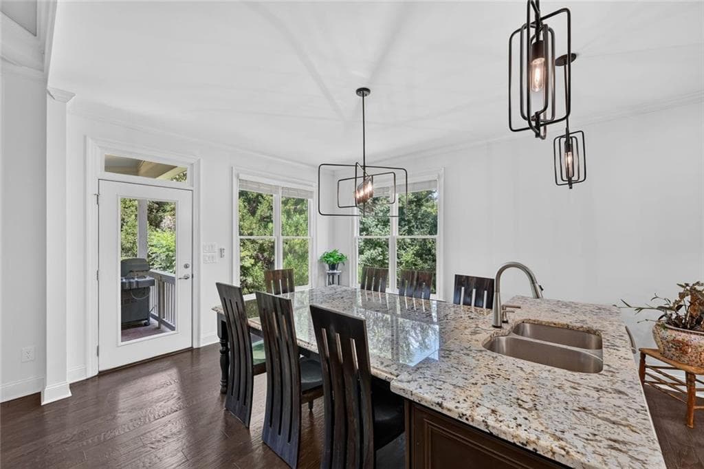 6 bedroom, 6 bathroom, 5,401 sq ft single family residence for sale at 3130 Caney Estates Place, Cumming, GA 30041 — photo 5