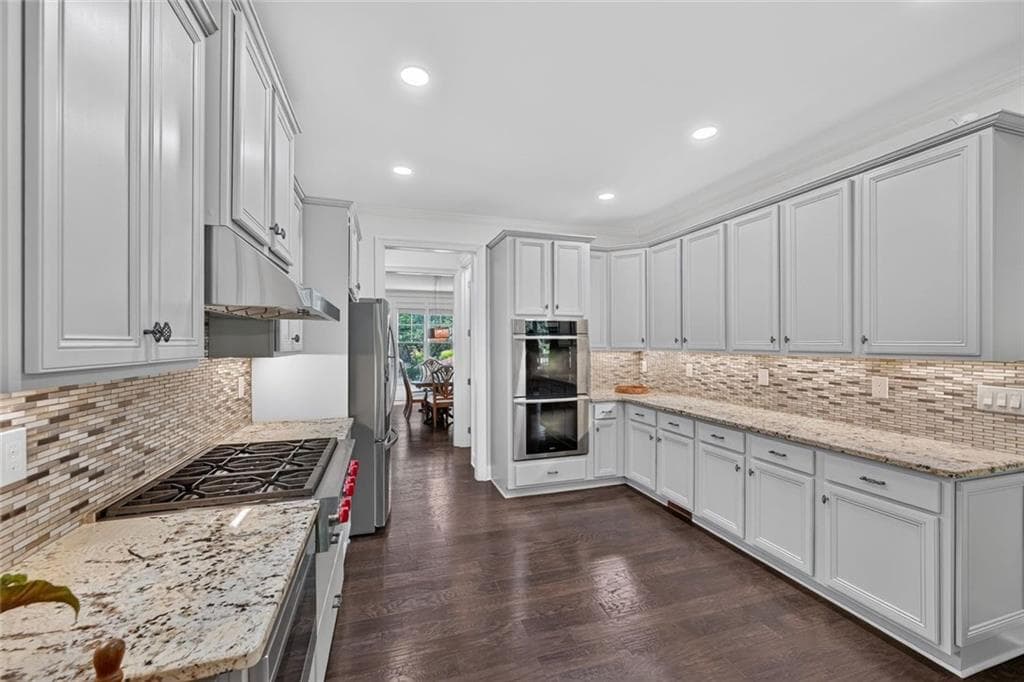 6 bedroom, 6 bathroom, 5,401 sq ft single family residence for sale at 3130 Caney Estates Place, Cumming, GA 30041 — photo 6