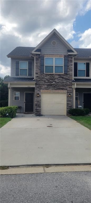 3 bedroom, 3 bathroom, 1,644 sq ft townhouse for sale at 5263 Carrie Drive, Morrow, GA 30260