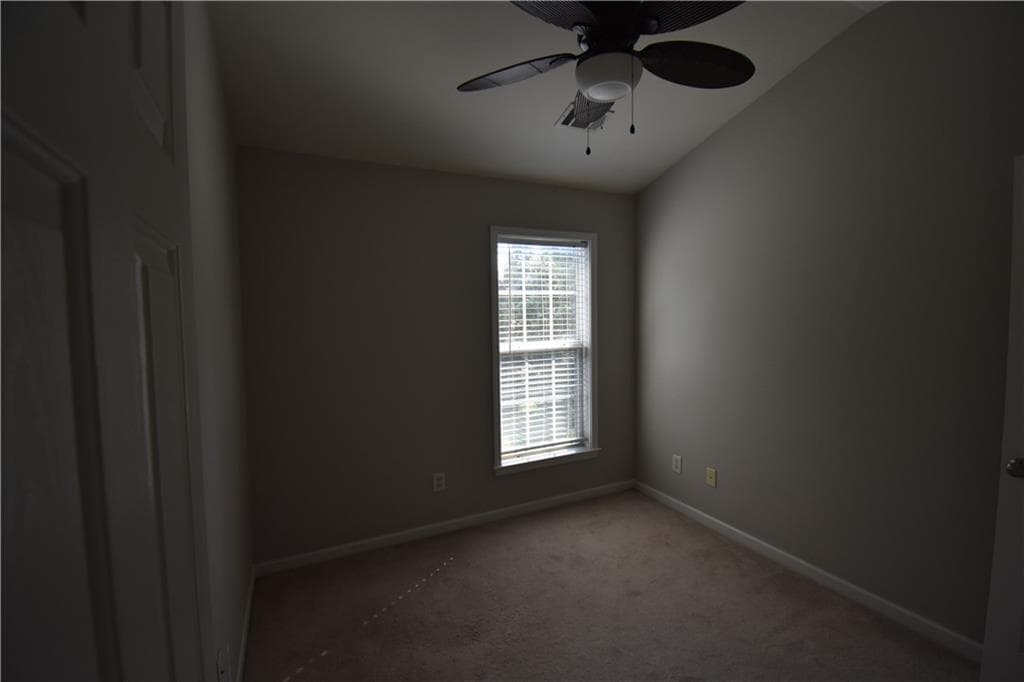 4 bedroom, 3 bathroom, 1,722 sq ft townhouse for rent at 1002 Thornborough Drive, Alpharetta, GA 30004 for $2,300 a month — photo 10