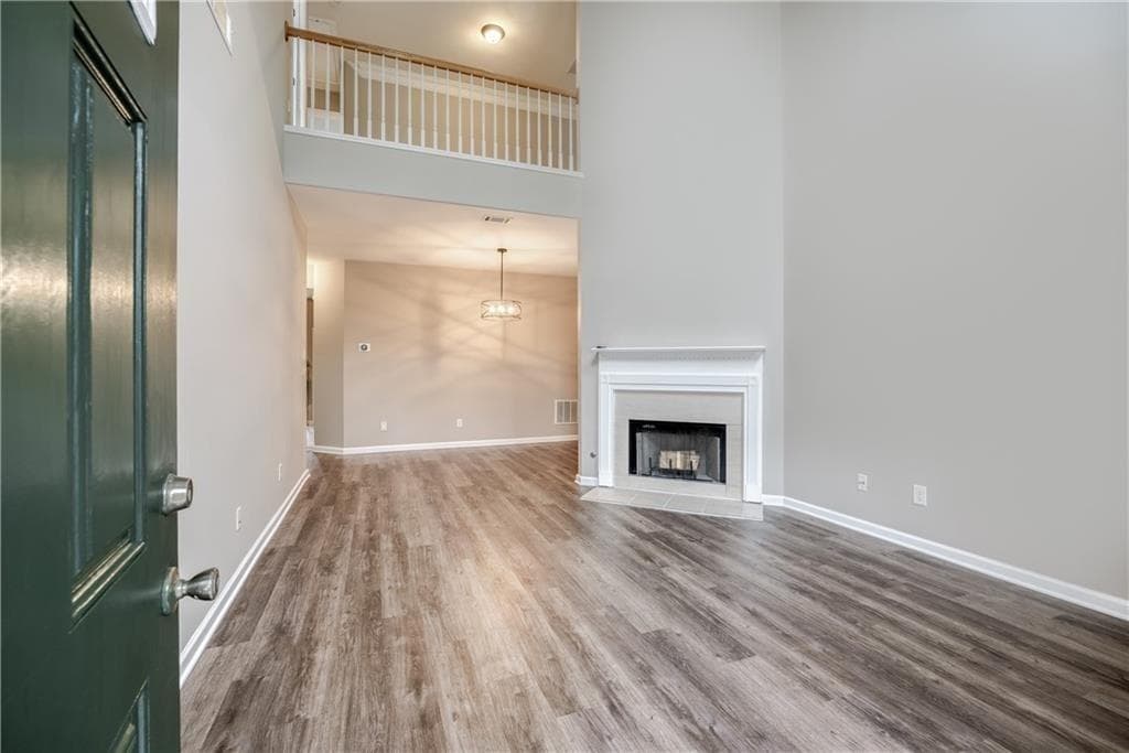 3 bedroom, 3 bathroom, 1,739 sq ft townhouse for sale at 4249 Buford Valley Way, Buford, GA 30518 — photo 3