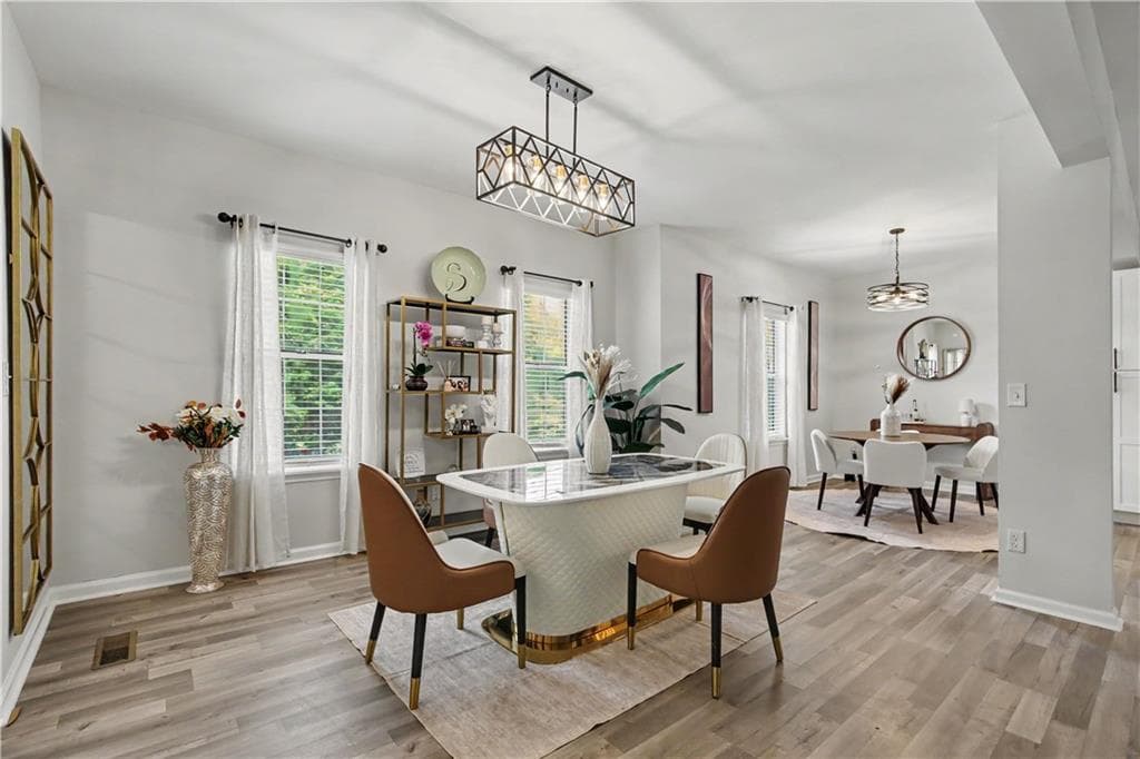 6 bedroom, 5 bathroom, 1,986 sq ft single family residence for sale at 745 Greenwood Lane, Atlanta, GA 30331 — photo 7