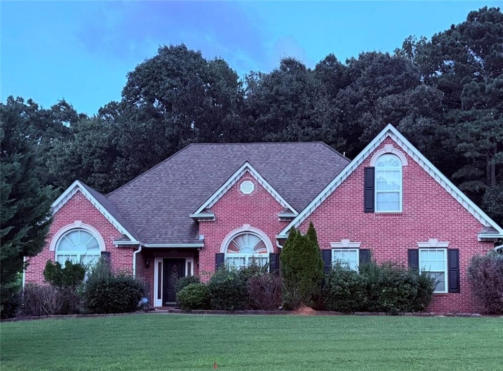 4 bedroom, 2 bathroom, 2,336 sq ft single family residence under contract at 140 Danube Trail, Stockbridge, GA 30281 — photo 2